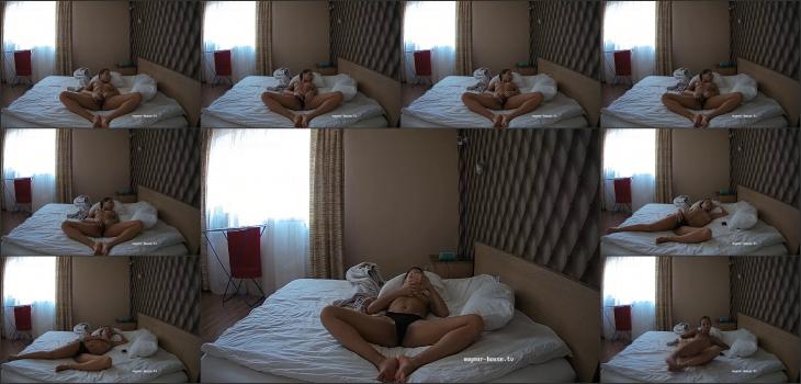 https://t28.pixhost.to/thumbs/373/97300293_voyeur_house_tv_02-15_235306-wmv.jpg